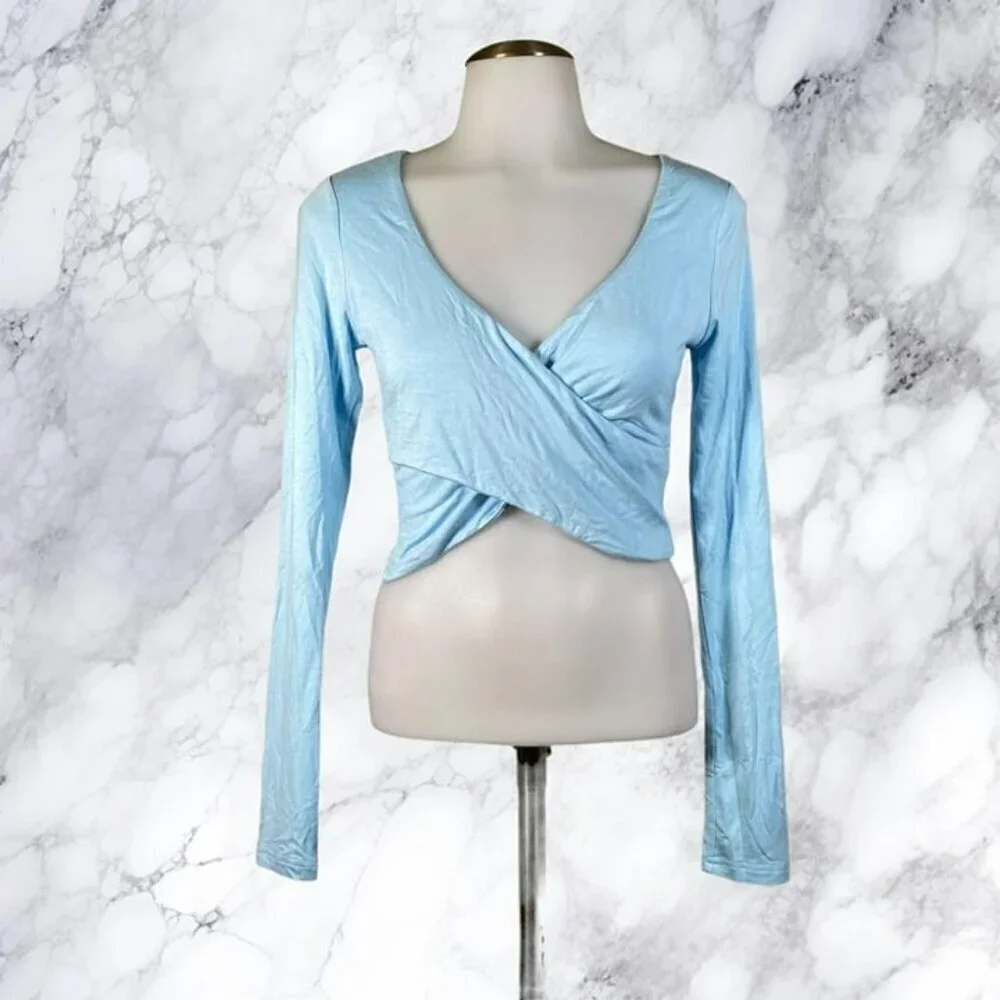Superdown Matilda Wrap Crop Top - Baby Blue